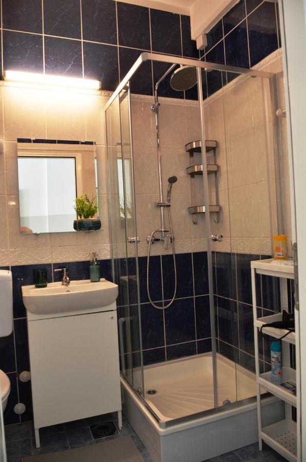 Tike, Tak - Central Residence Ni Kültér fotó