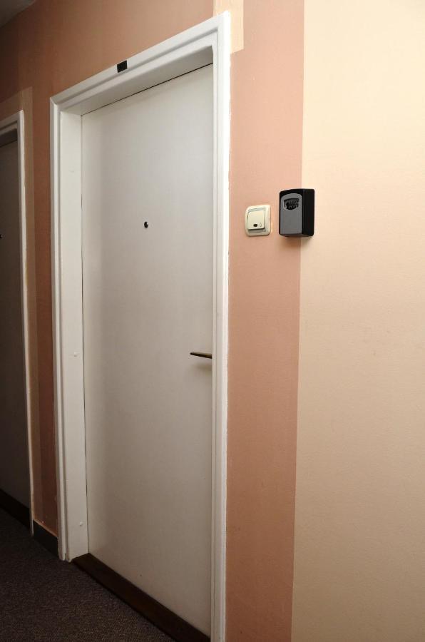 Tike, Tak - Central Residence Ni Kültér fotó