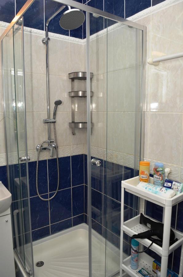 Tike, Tak - Central Residence Ni Kültér fotó